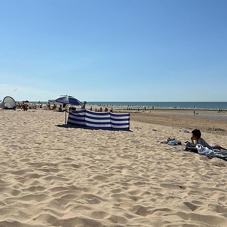 Oostende Studio Royal Ascot Q7 Met Terras En Zeezicht Op Toplocatie Экстерьер фото